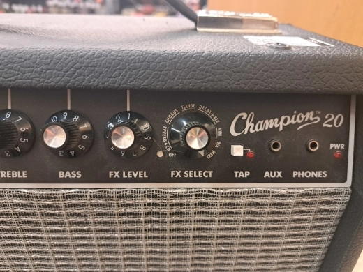 Fender Champion 20 3